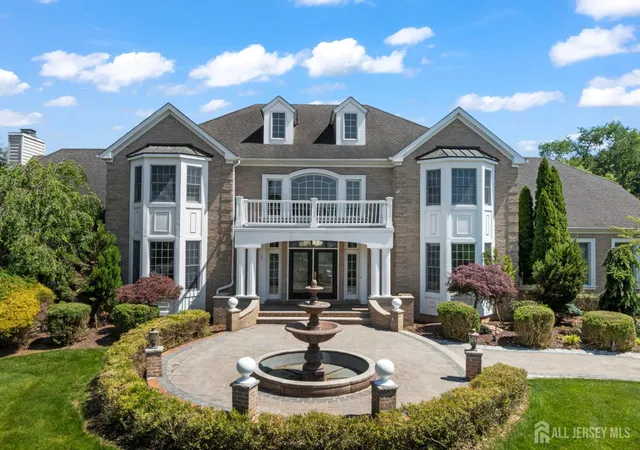 4th image of 5 Blue Diamond Hill Ct, East Brunswick, NJ 08816 | MLS# 2617160R