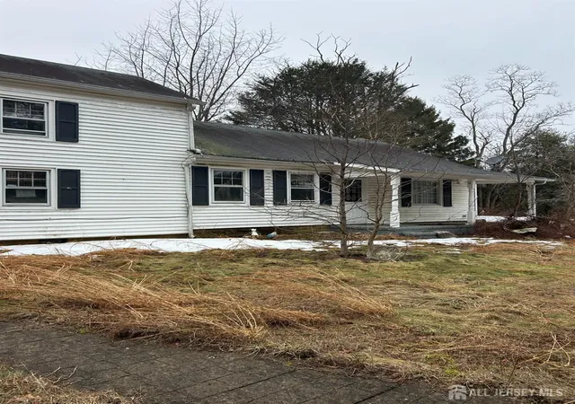Photo 2 of Single family home for sale at 121 E Union Valley Rd, Monroe Township, NJ 08831 | MLS# 2612700R | Listing updated on 2026-09-11