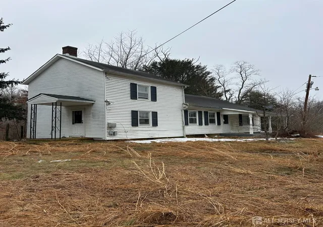 Photo 3 of Single family home for sale at 121 E Union Valley Rd, Monroe Township, NJ 08831 | MLS# 2612700R | Listing updated on 2026-09-11