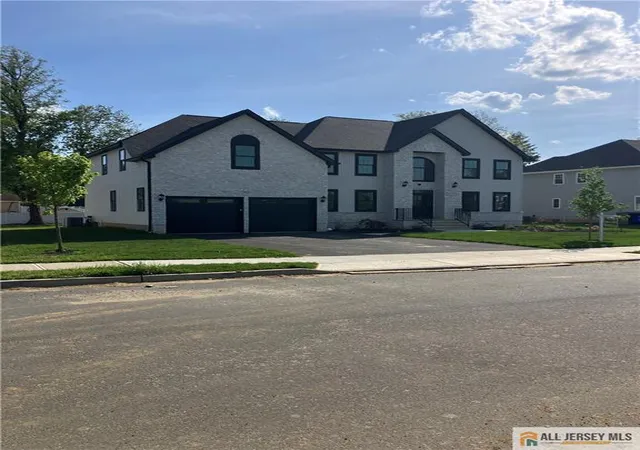 Homes for sale in East Brunswick, NJ | 5 Kristina Ct, East Brunswick, NJ 08816 | MLS# 2661900M