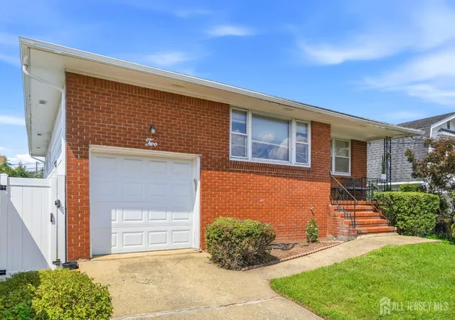 2nd image of 2 Carlton St, Carteret, NJ 07008 | MLS# 2702524R