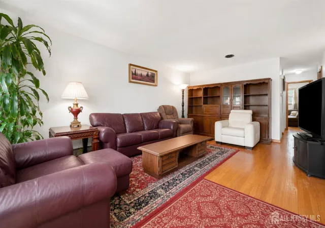 4th image of 2 Carlton St, Carteret, NJ 07008 | MLS# 2702524R