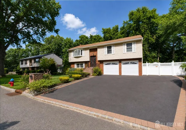 1st image of 22 Sherwood Ln, Old Bridge, NJ 08857 | MLS# 2702889R