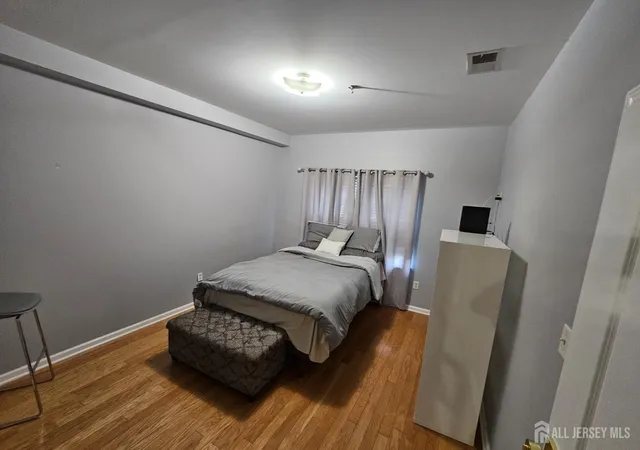 4th image of 351 S Broad St S, Elizabeth, NJ 07202