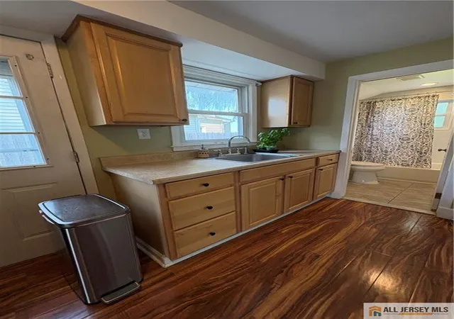 2nd image of 206 Hillcrest Ave, South Amboy, NJ 08879 | MLS# 2770306M
