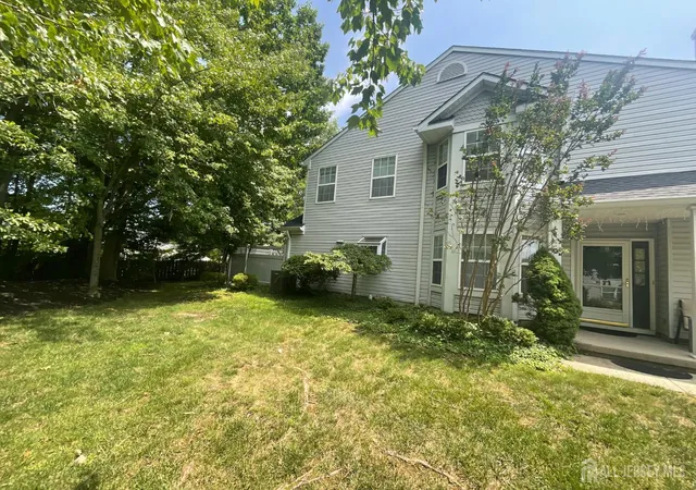 Homes for sale in Sayreville, NJ | 17 Tuthill Ct, Sayreville, NJ 08872 | MLS# 2700813R