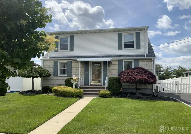 Homes for sale in Carteret, NJ | 89 Bernard St, Carteret, NJ 07008 | MLS# 2616846R