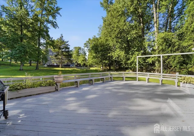 48th image of 6 King Arthurs Ct, Edison, NJ 08820 | MLS# 2617843R