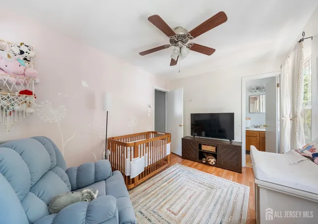 2nd image of 35 E Byrnes Ln E, Sayreville, NJ 08872 | MLS# 2702076R