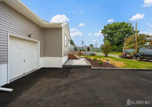 Photo 4 of Single family home for sale at 1221 Charter St, Piscataway, NJ 08854 | MLS# 2700439R | Listing updated on 2026-09-29
