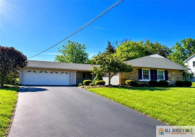 Homes for sale in Franklin, NJ | 163 John F Kennedy Blvd, Franklin, NJ 08873 | MLS# 2662045M