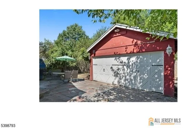 Photo 4 of Single family home for sale at 21 Robertson Rd, West Orange, NJ 07052 | MLS# 2660906M | Listing updated on 2025-12-09