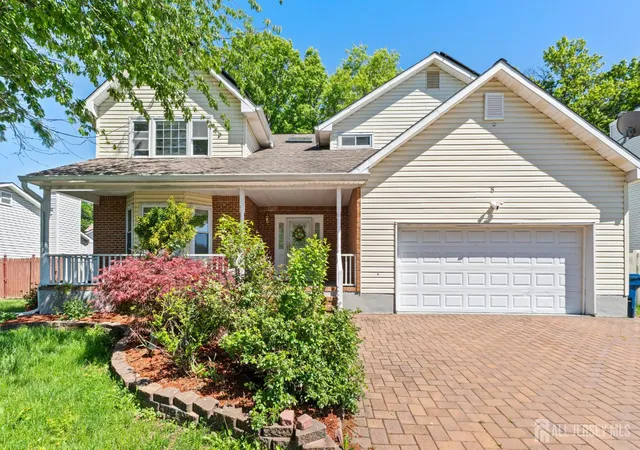Homes for sale in North Brunswick, NJ | 8 Danny Ct, North Brunswick, NJ 08902 | MLS# 2700531R