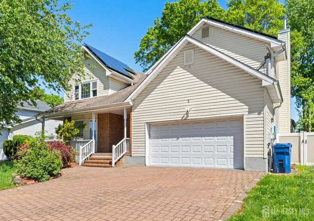 Homes for sale in North Brunswick, NJ | 8 Danny Ct, North Brunswick, NJ 08902 | MLS# 2700531R