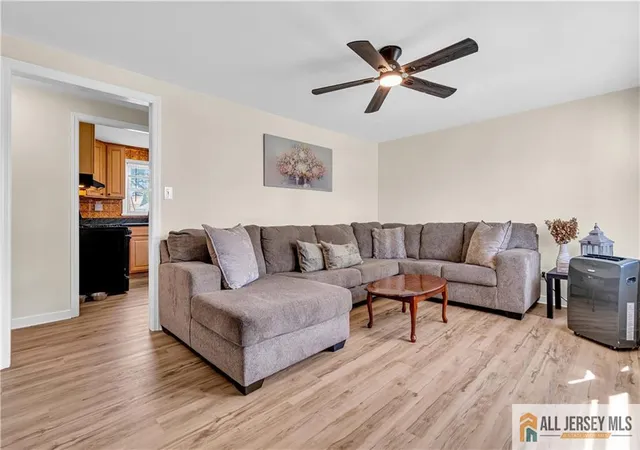 Photo 3 of Single family home for sale at 513 Howard Ave, Middlesex, NJ 08846 | MLS# 2660340M | Listing updated on 2025-11-05