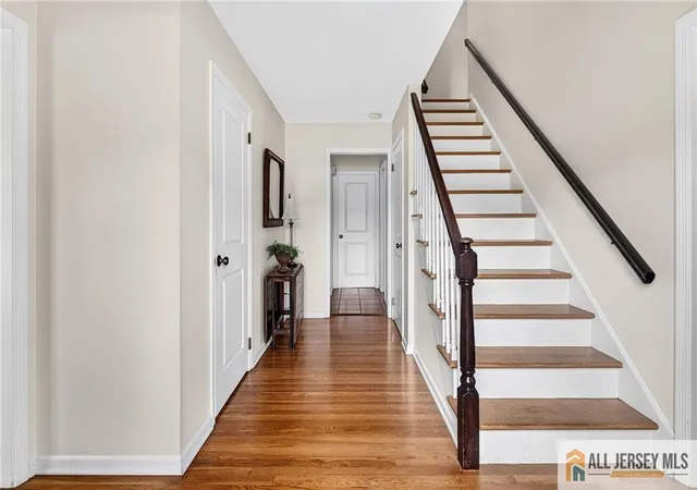3rd image of 9 Wynnewood Dr, Cranbury, NJ 08512 | MLS# 2770310M