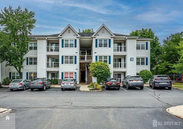 Homes for sale in Edison, NJ | 1626 Waterford Dr, Edison, NJ 08817 | MLS# 2700333R