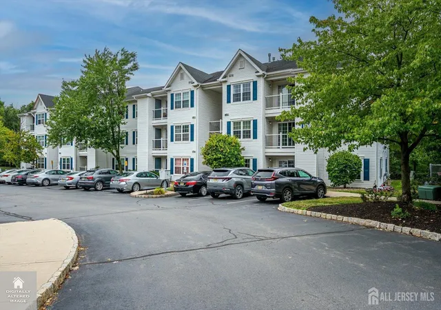 Homes for sale in Edison, NJ | 1626 Waterford Dr, Edison, NJ 08817 | MLS# 2700333R
