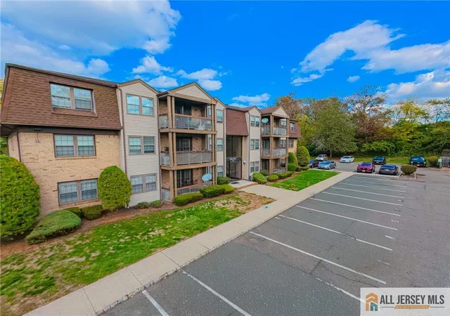 Photo 2 of Condo for sale at 404 Newport Ct, Fords, NJ 08863 | MLS# 2660713M | Listing updated on 2025-11-03