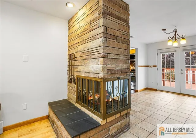 Photo 4 of Single family home for sale at 20 Cleveland Ave, South River, NJ 08882 | MLS# 2561791M | Listing updated on 2025-10-25