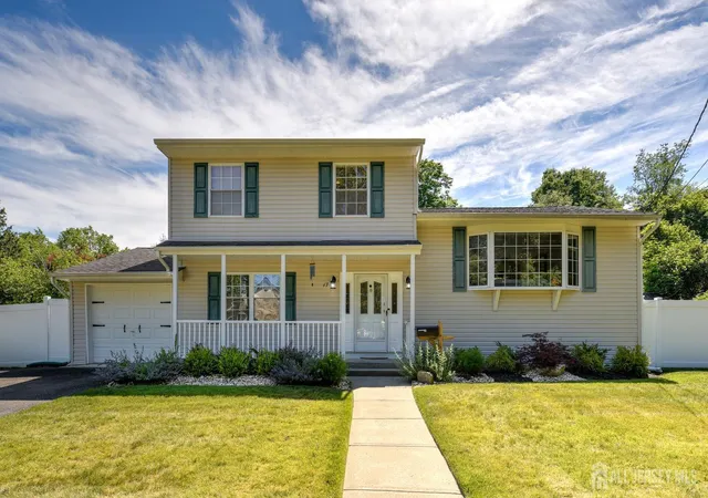 Photo 3 of Single family home for sale at 17 Sand Rd, Milltown, NJ 08850 | MLS# 2617022R | Listing updated on 2026-09-23