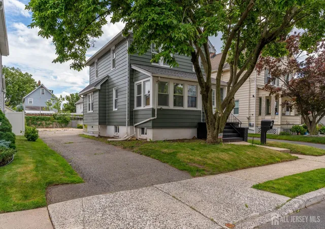 1st image of 11 Jean Ct, Woodbridge, NJ 07095 | MLS# 2701839R