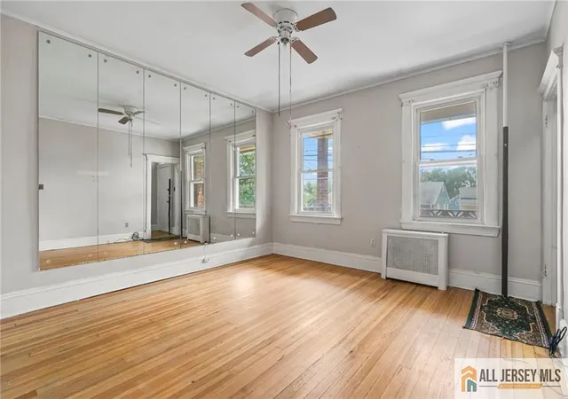 4th image of 364 Alpine St, Perth Amboy, NJ 08861 | MLS# 2770393M
