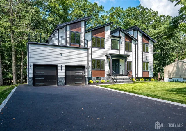 Photo 1 of Single family home for sale at 67 Falcon Rd, Livingston, NJ 07039 | MLS# 2703112R | Listing updated on 2026-09-18
