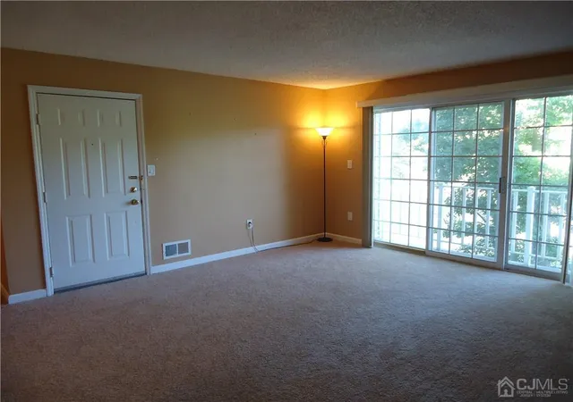 2nd image of 313 Wimbeldon Ct, North Brunswick, NJ 08902 | MLS# 2701749R