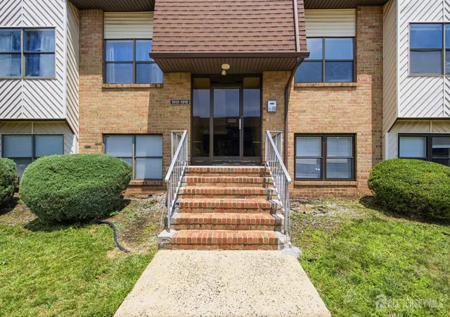 1st image of 1913 Raspberry Ct, Edison, NJ 08817 | MLS# 2701131R