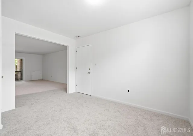 5th image of 1913 Raspberry Ct, Edison, NJ 08817 | MLS# 2701131R