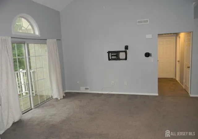 2nd image of 2706 Commons At Kingswood Dr, East Brunswick, NJ 08816 | MLS# 2700827R