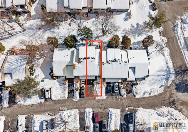 3rd image of 155 Penn Ct, Old Bridge, NJ 07747