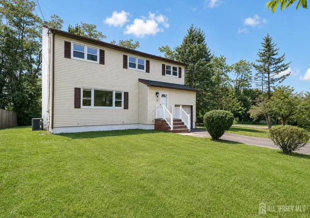 Photo 1 of Single family home for sale at 25 Lincoln Ave, Piscataway, NJ 08854 | MLS# 2703553R | Listing updated on 2026-09-23