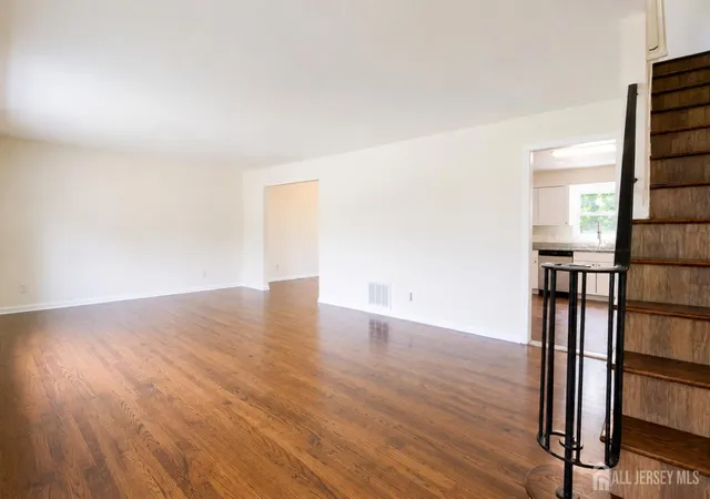 Photo 3 of Single family home for sale at 25 Lincoln Ave, Piscataway, NJ 08854 | MLS# 2703553R | Listing updated on 2026-09-23