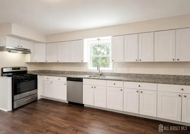 Photo 4 of Single family home for sale at 25 Lincoln Ave, Piscataway, NJ 08854 | MLS# 2703553R | Listing updated on 2026-09-23