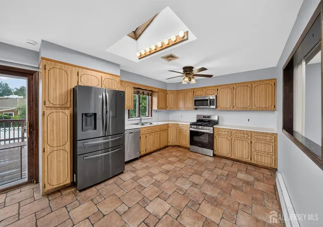 image of 14 Carteret St, Port Reading, NJ 07064 | MLS# 2702921R