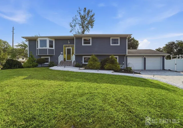 Photo 4 of Single family home for sale at 5350 Orchard St, Piscataway, NJ 08854 | MLS# 2702628R | Listing updated on 2026-09-23