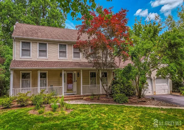 3rd image of 7 Lake Farrington Dr, North Brunswick, NJ 08902 | MLS# 2617110R