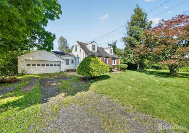 2nd image of 20 Gates Rd, Somerset, NJ 08873 | MLS# 2701716R