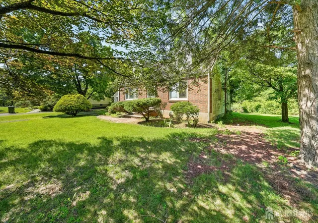 3rd image of 20 Gates Rd, Somerset, NJ 08873 | MLS# 2701716R