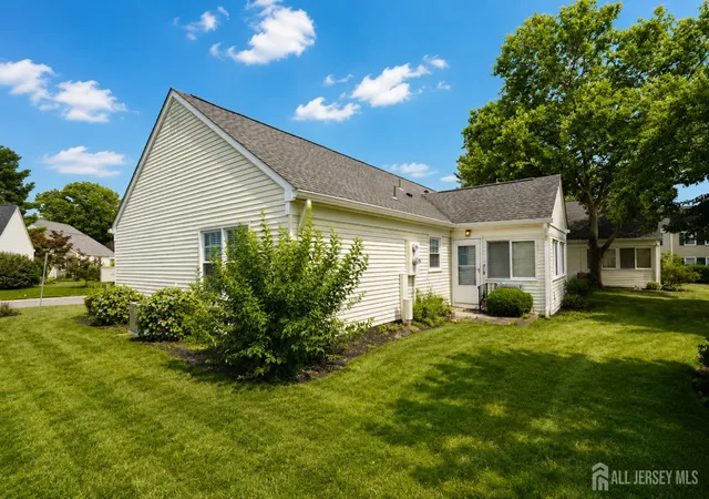 2nd image of 457 Roxbury Ln #A, Monroe Township, NJ 08831 | MLS# 2701234R