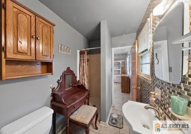 Photo 4 of Single family home for sale at 317 Gillette Ave, Penns Grove, NJ 08069 | MLS# 2770187M | Listing updated on 2026-09-10