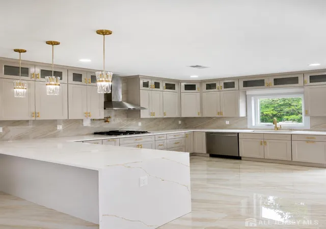4th image of 46 Foyer St, Edison, NJ 08817 | MLS# 2701924R