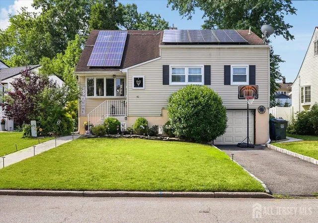 Homes for sale in Fords, NJ | 42 Mildred Ln, Fords, NJ 08863 | MLS# 2700637R