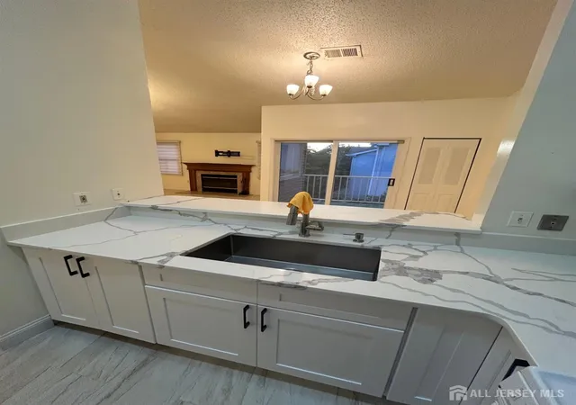 4th image of 736 Edpas Rd, New Brunswick, NJ 08901
