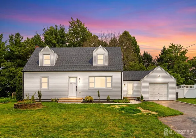 Photo 3 of Single family home for sale at 39 Griggs Dr, Dayton, NJ 08810 | MLS# 2700143R | Listing updated on 2026-09-29