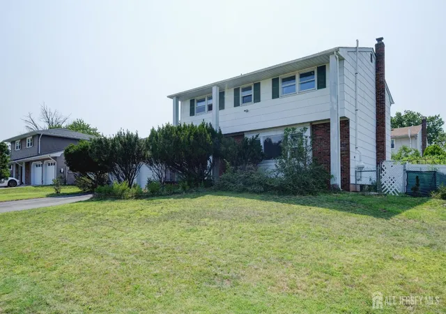 3rd image of 23 Charlton Ave, Piscataway, NJ 08854 | MLS# 2701151R