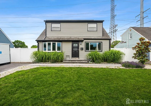 Homes for sale in New Brunswick, NJ | 23 Longfield Rd, New Brunswick, NJ 08901 | MLS# 2618124R