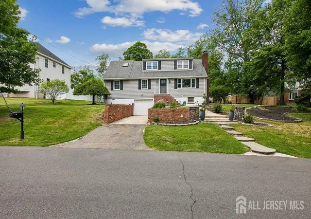 Photo 2 of Single family home for sale at 24 Jersey Ave, Edison, NJ 08820 | MLS# 2617582R | Listing updated on 2026-09-01